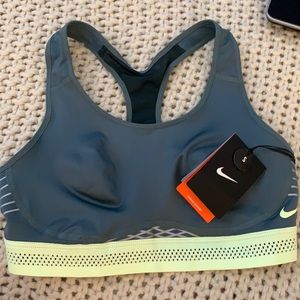 Nike Pro Fierce sports bra